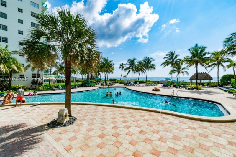 Condo for sale at Tides Hollywood Beach 6T