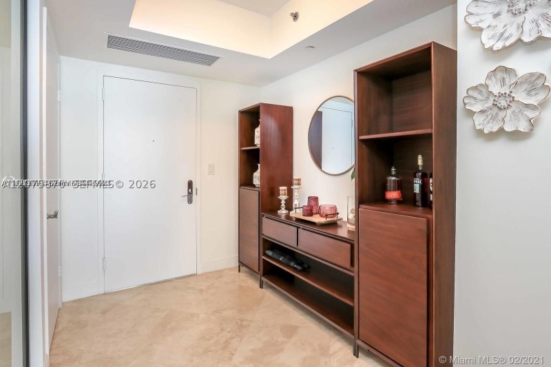 Aluguel de apartamento no Beach Club Two 3704