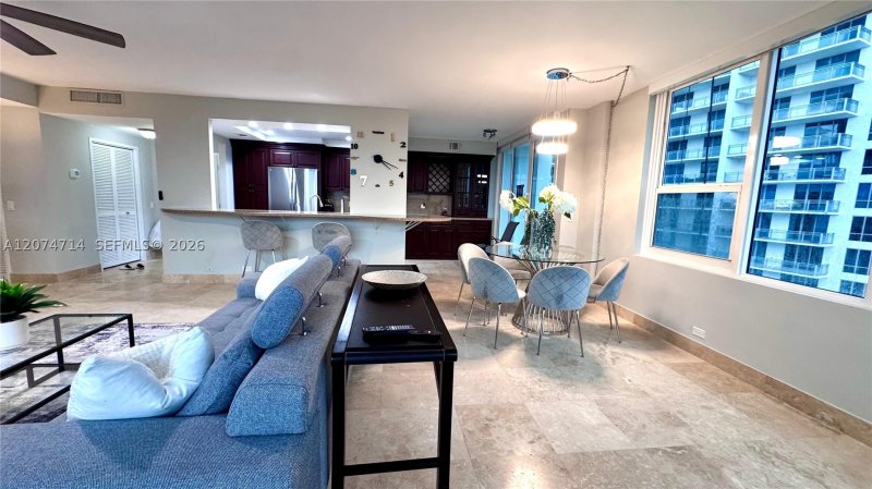 Apartment for rent at Alexander Towers 1101