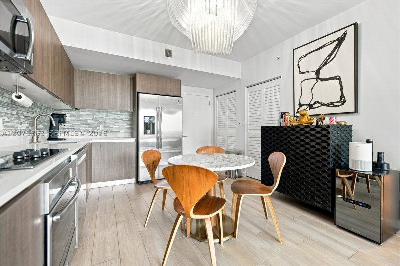 Comprar apartamento no Le Parc at Brickell 1103