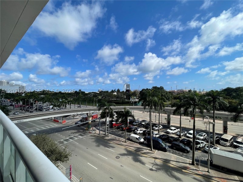 Apartment for rent at 50 Biscayne 505