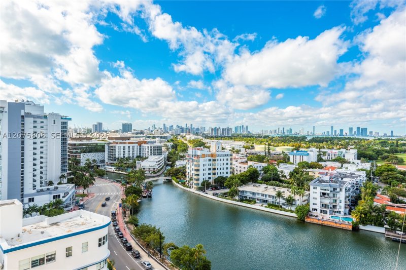 Condo for sale at Club Atlantis 1714
