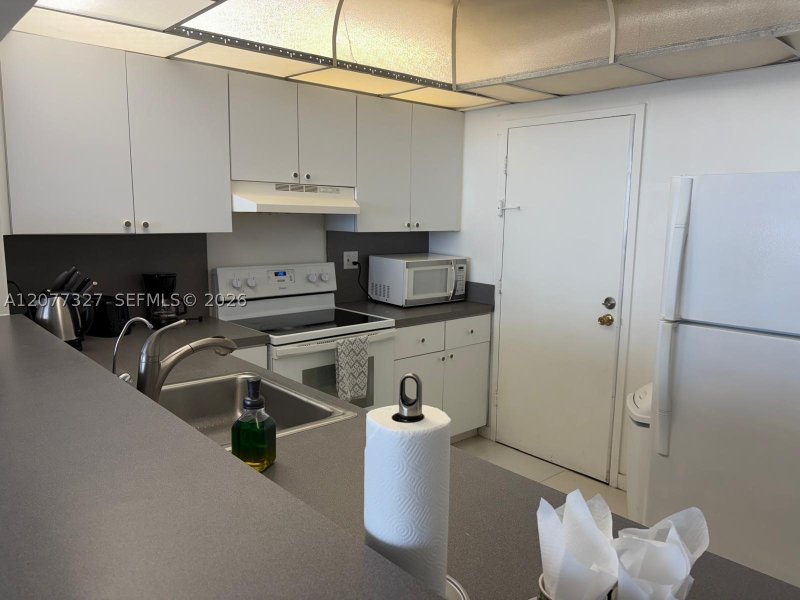 Property photo # 9