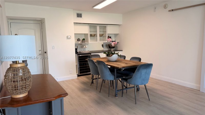 Apartment for rent at Arlen House 431