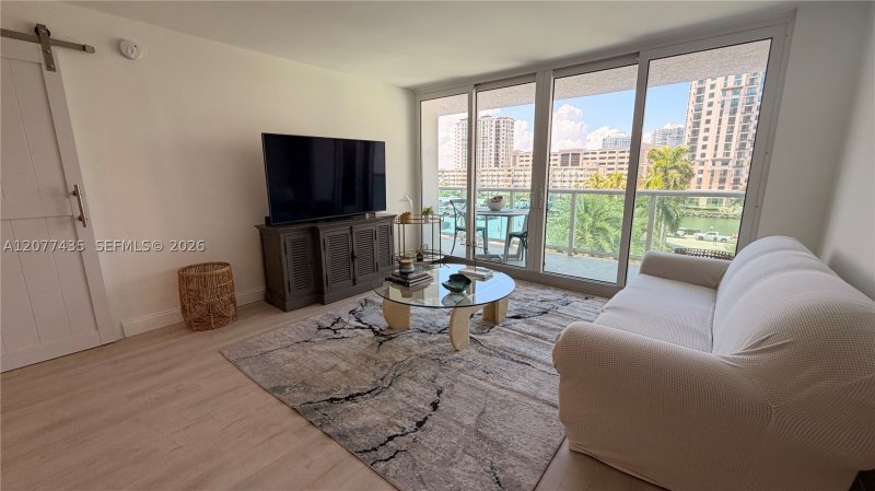 Apartment for rent at Arlen House 431