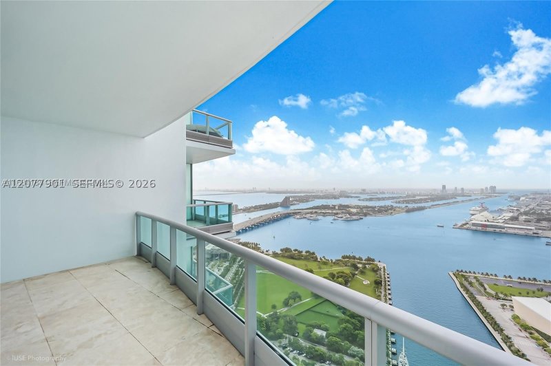 Alquiler de apartamento en 900 Biscayne 5001