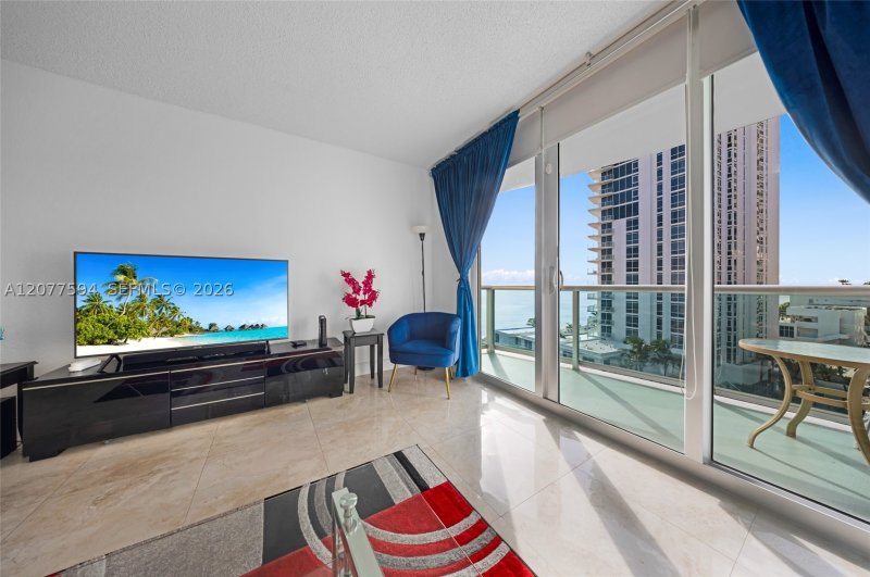 Comprar apartamento no Tides Hollywood Beach 9J