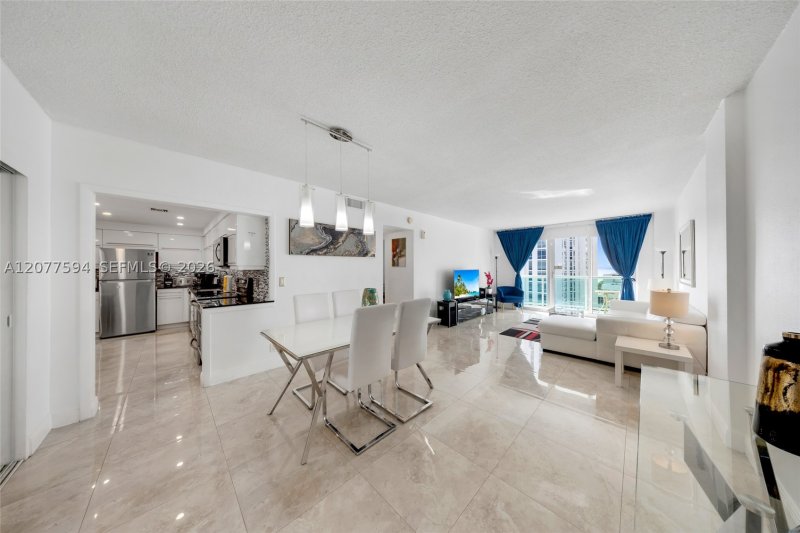 Comprar apartamento no Tides Hollywood Beach 9J