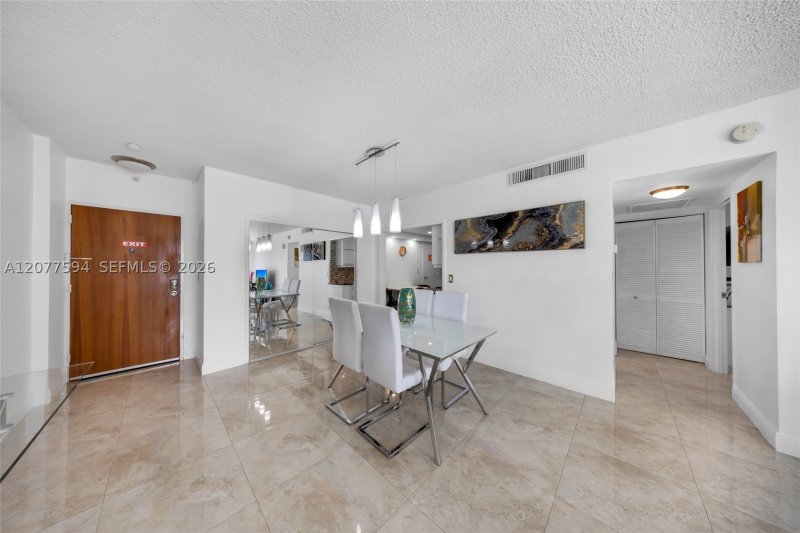 Comprar apartamento no Tides Hollywood Beach 9J