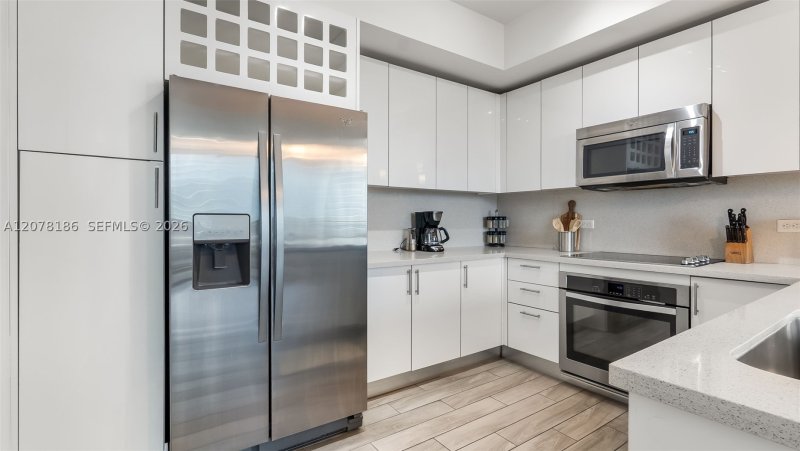 Comprar apartamento no Nine at Mary Brickell Village 2004