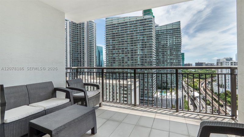 Comprar apartamento no Nine at Mary Brickell Village 2004