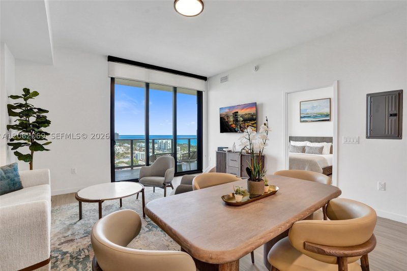 Condo for sale at 72 Park Miami Beach 1809
