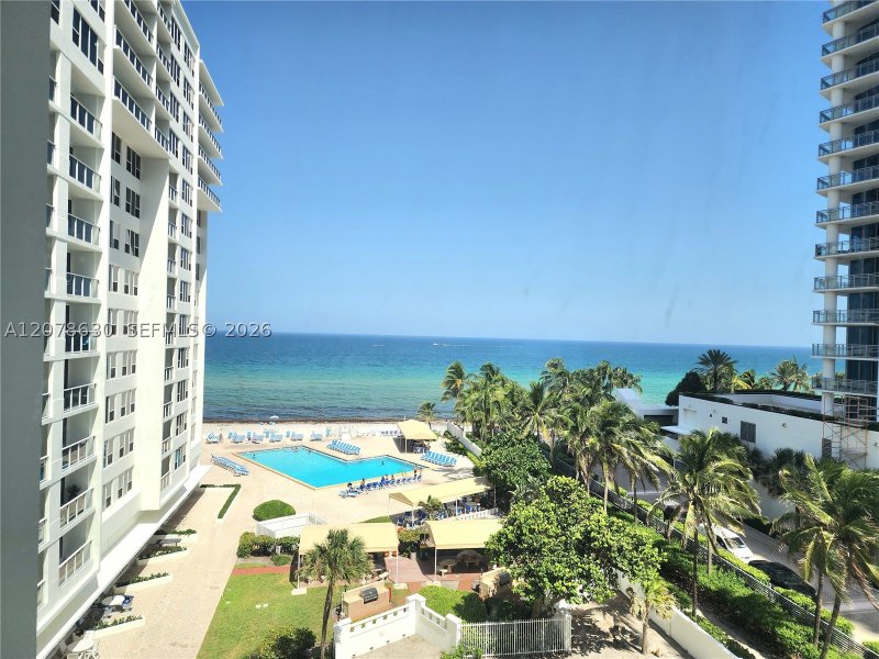 Apartment for rent at Alexander Towers 621