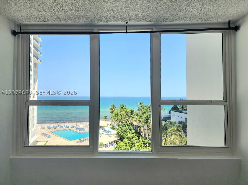 Apartment for rent at Alexander Towers 621