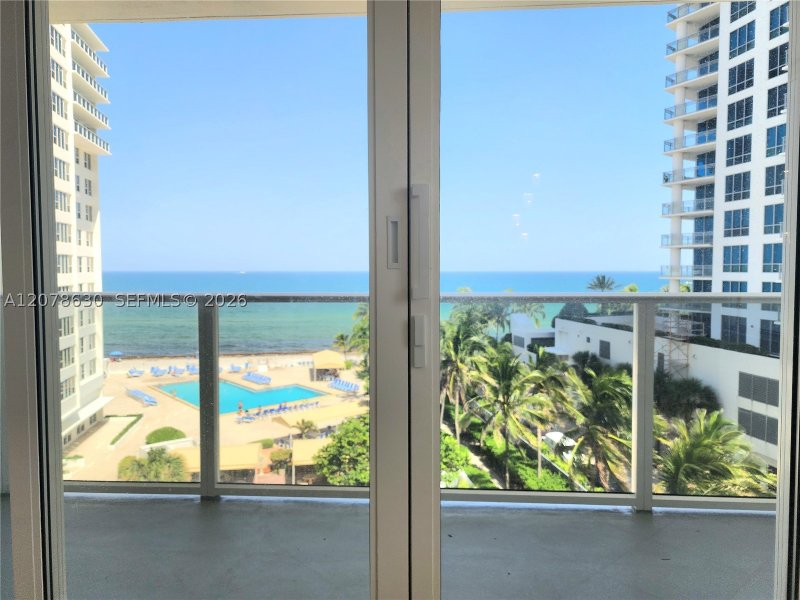 Apartment for rent at Alexander Towers 621