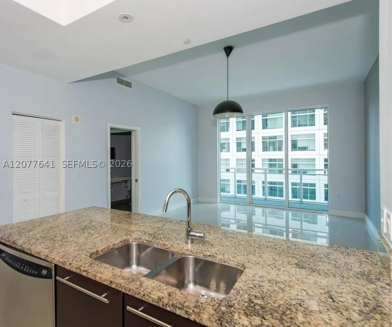 Alquiler de apartamento en The Plaza Tower I 902