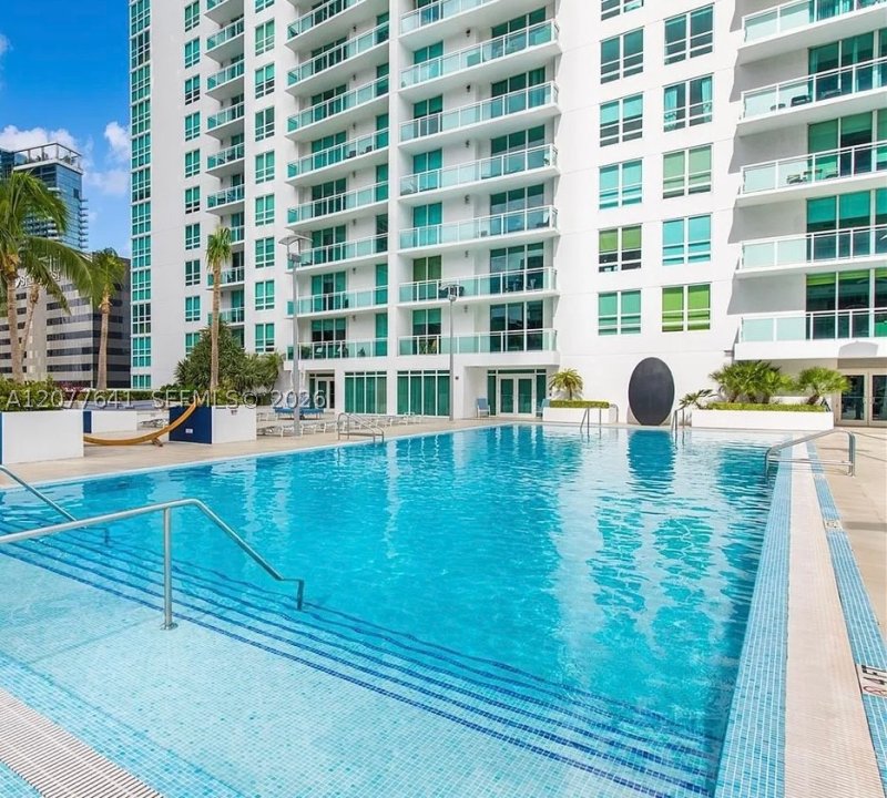Alquiler de apartamento en The Plaza Tower I 902
