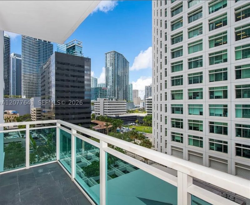 Alquiler de apartamento en The Plaza Tower I 902