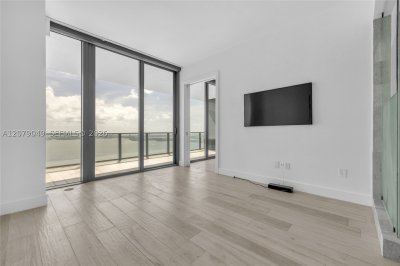 Property photo # 12