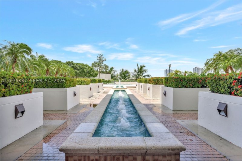 Apartment for rent at 1000 Williams Island 1510