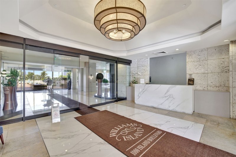 Apartment for rent at 1000 Williams Island 1510