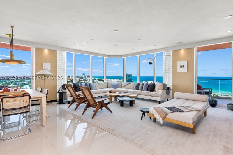 Condo for sale at Portofino Tower 2005