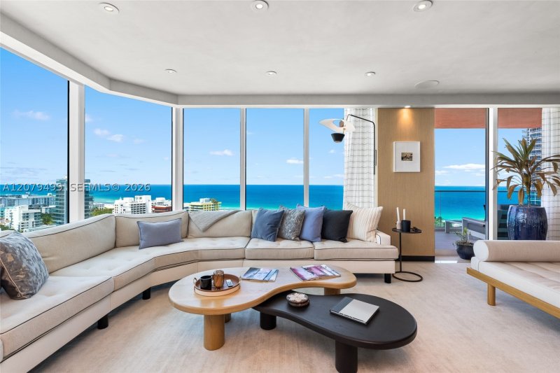 Condo for sale at Portofino Tower 2005
