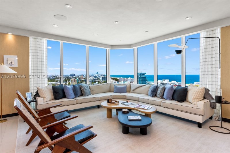 Condo for sale at Portofino Tower 2005