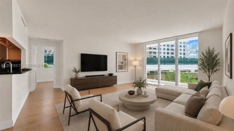 Property photo # 14