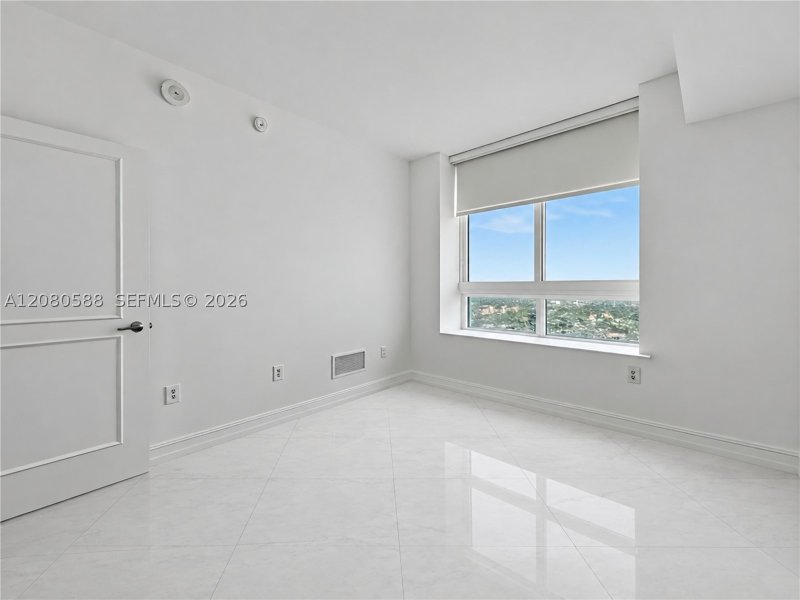 Aluguel de apartamento no Quantum 3911