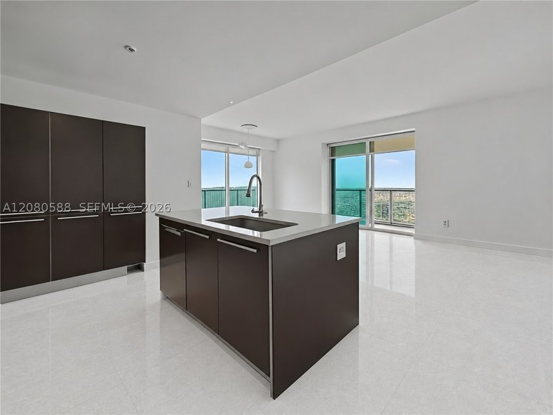 Aluguel de apartamento no Quantum 3911
