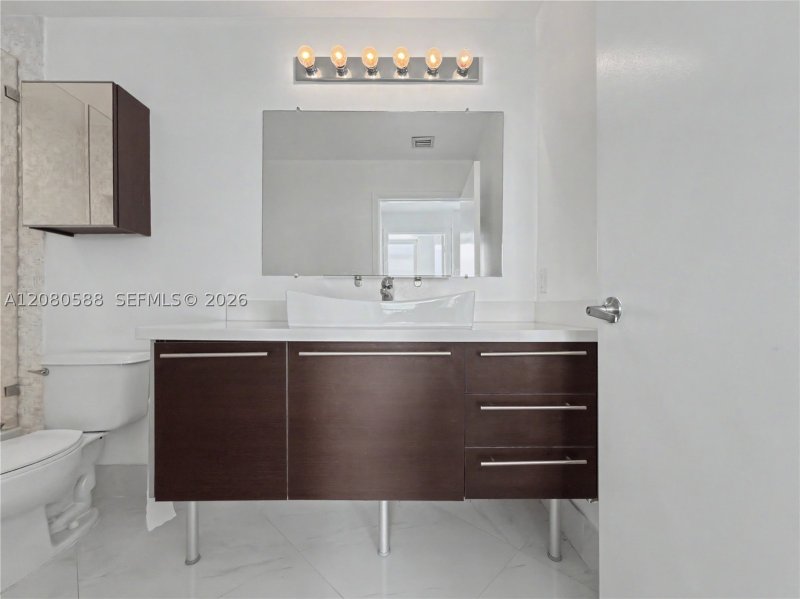 Aluguel de apartamento no Quantum 3911