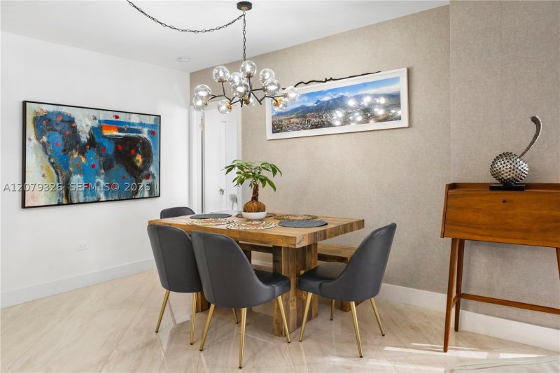 Comprar apartamento no Courvoisier Courts 707