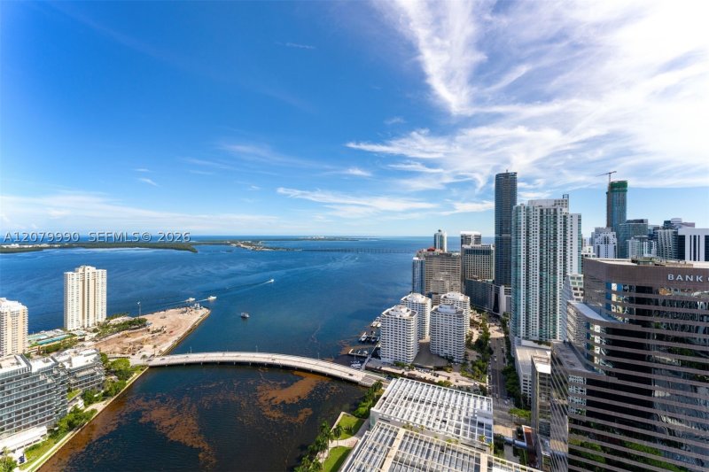 Comprar apartamento en Icon Brickell Tower II 4709