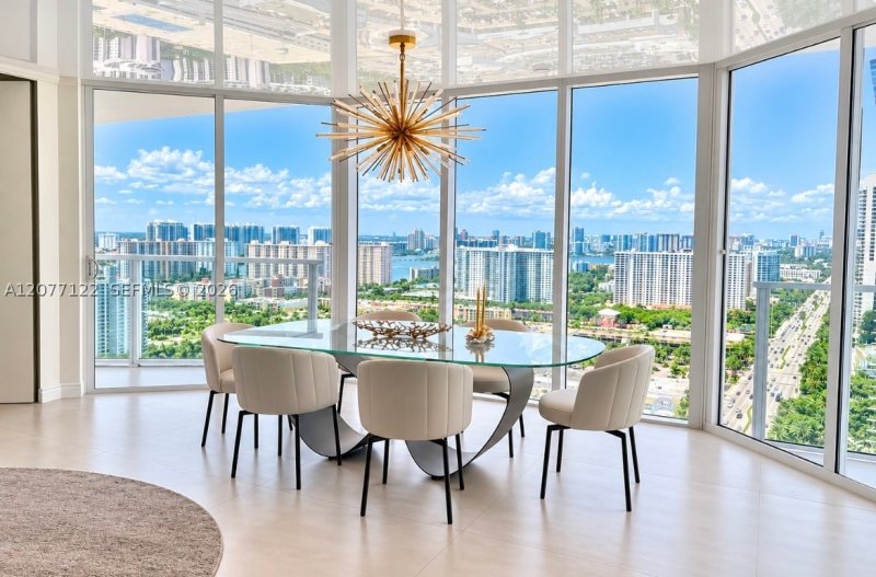 Alquiler de apartamento en La Perla 2907