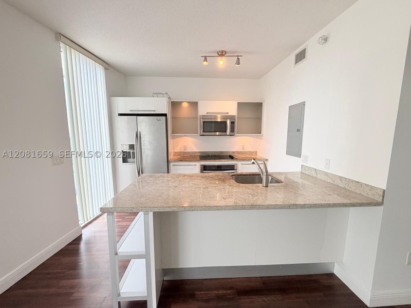 Property photo # 6