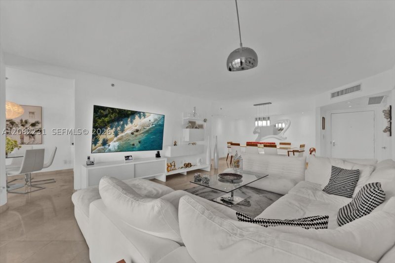 Apartment for rent at 7000 Williams Island L105