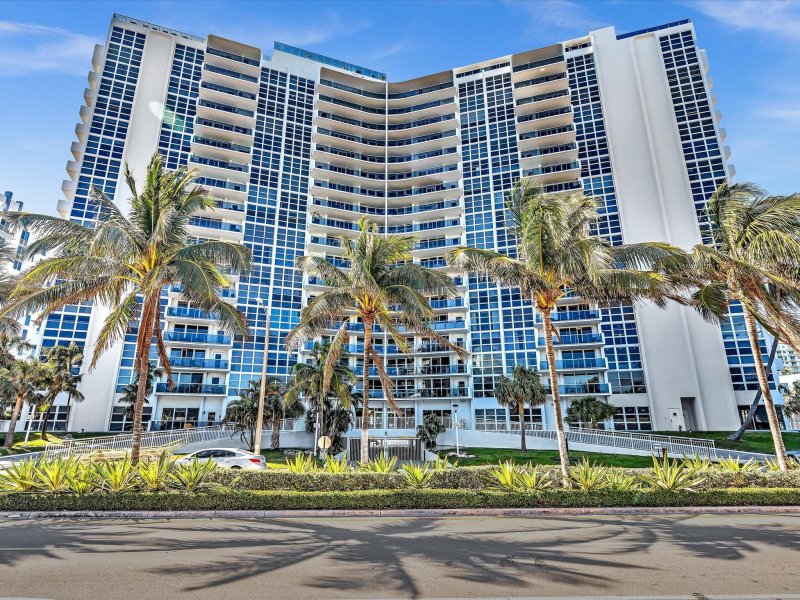 Comprar apartamento en Vantage View 1105