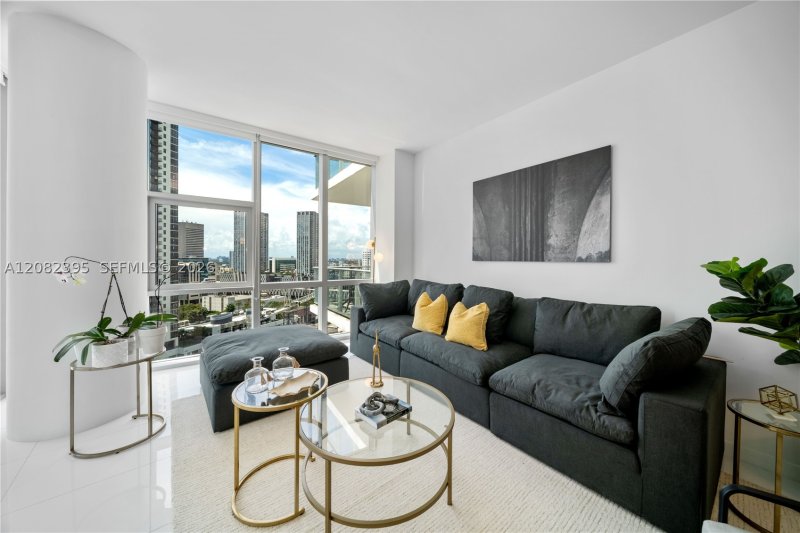 Alquiler de apartamento en Paramount Miami WorldCenter 2011