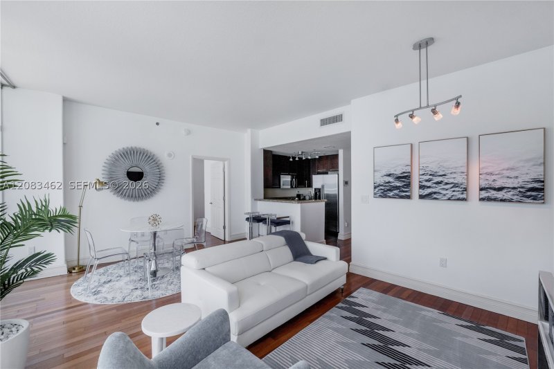 Condo for sale at Bel Aire 1405