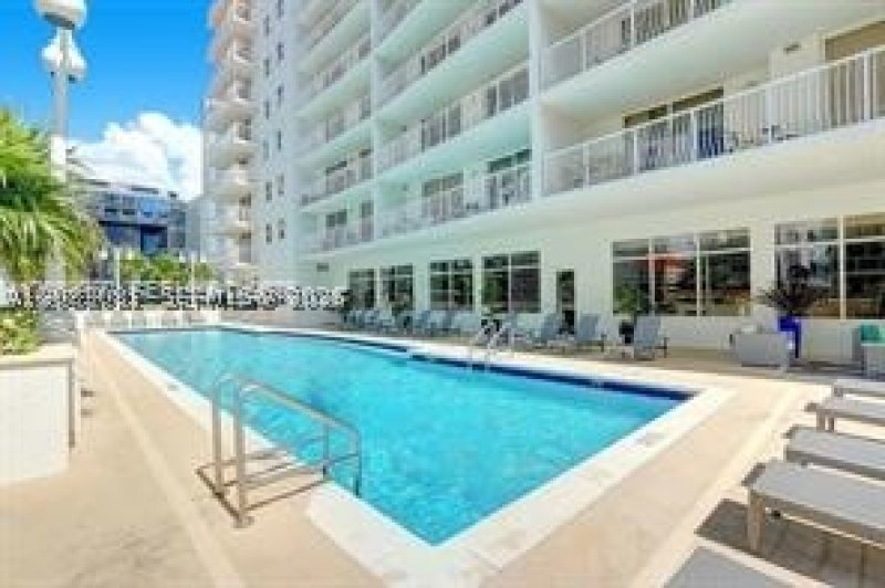 Comprar apartamento no The Club At Brickell Bay 3206