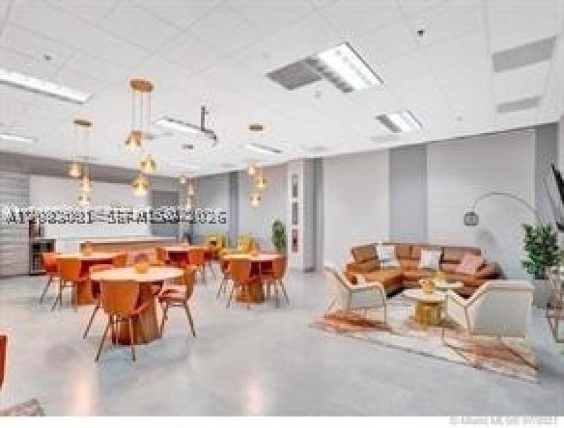 Comprar apartamento no The Club At Brickell Bay 3206