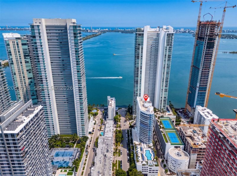 Condo for sale at Platinum Condo 2201