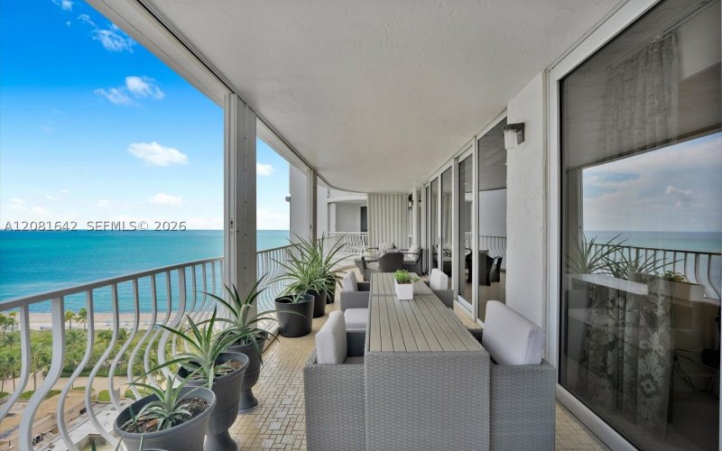 Condo for sale at Bal Harbour 101 Condo 1504