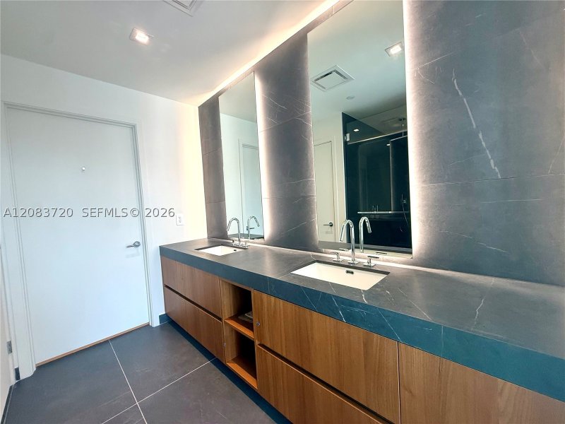 Apartment for rent at Casa Bella 1602