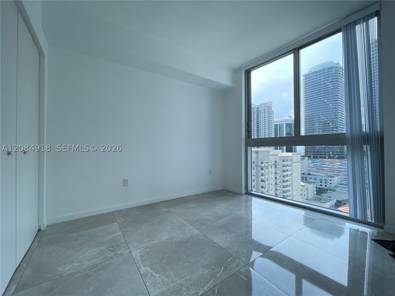 Aluguel de apartamento no 1100 Millecento 1510
