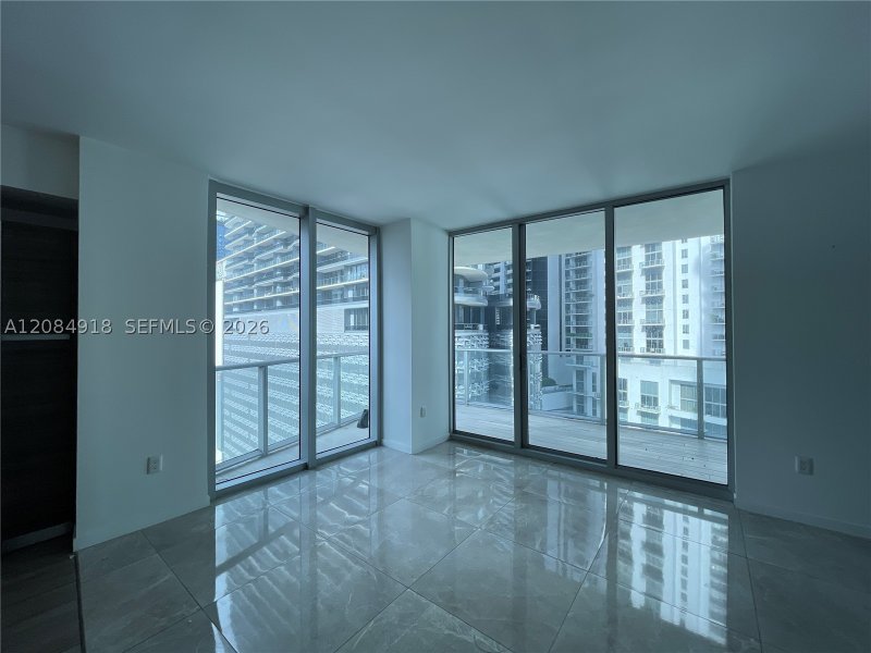 Aluguel de apartamento no 1100 Millecento 1510