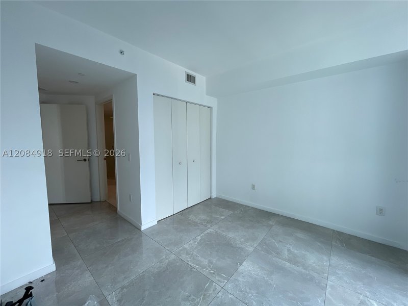 Aluguel de apartamento no 1100 Millecento 1510