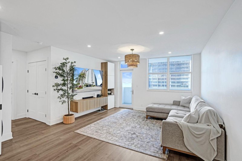 Alquiler de apartamento en Galt Towers 9M