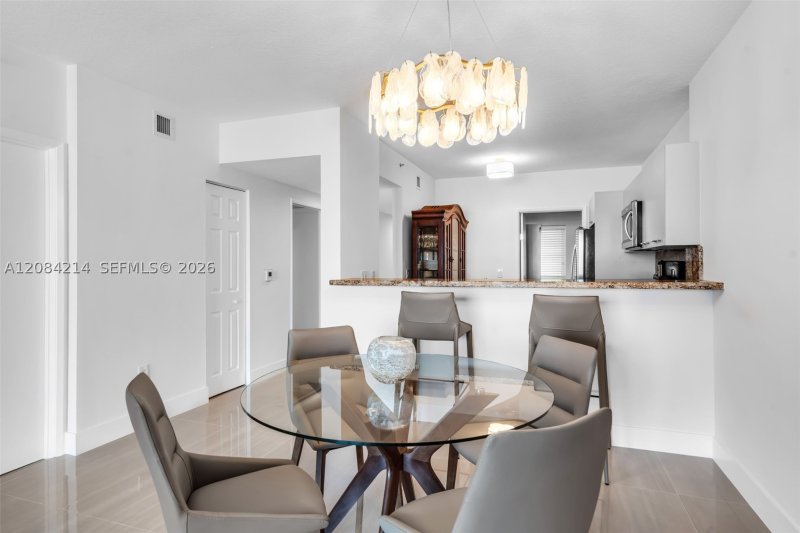 Alquiler de apartamento en Marina Bay Club 709